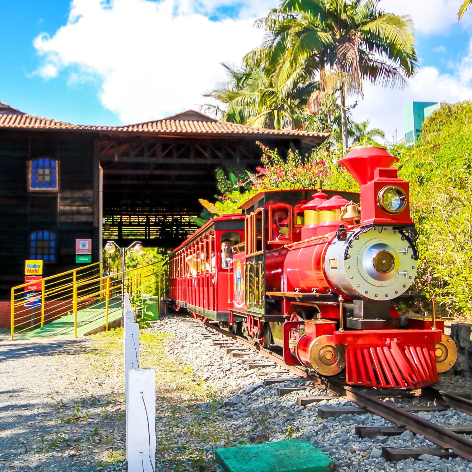 Piscinas e estrutura do Thermas All Inclusive Resort